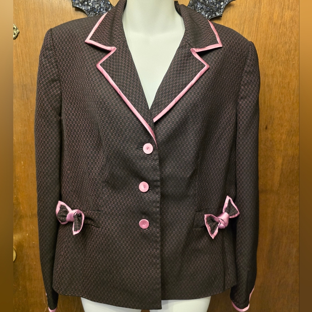 Nipon Boutique Black/Pink Satin Jacket and Skirt 2-Piece, size 14